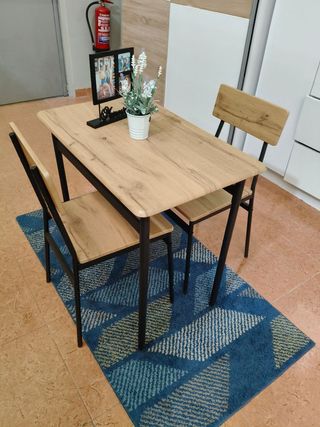 Mesa y 2 Sillas Comedor