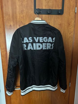 Chaqueta Raiders NFL Pull&Bear Negra Talla M
