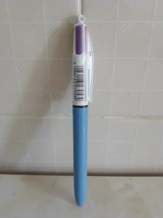Bolígrafo Bic 4 colores azul Nuevo