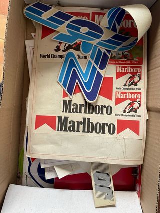 Pegatinas Marlboro y Vor