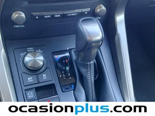 Lexus NX 300h Executive 4WD 145 kW (197 CV)
