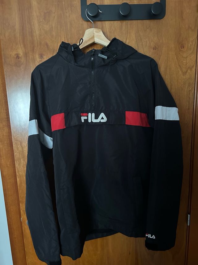Chubasquero Fila Negro y Rojo