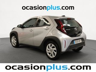 Toyota Aygo X Cross 1.0 VVT-I Play 53 kW (72 CV)