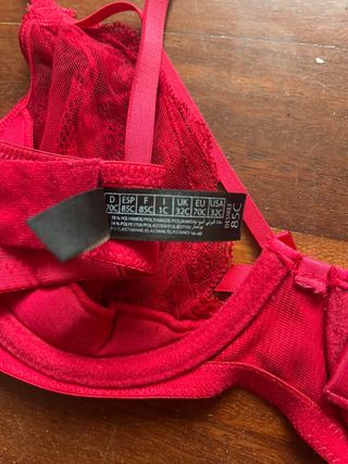 Sujetador rojo Georges Rech con encaje
