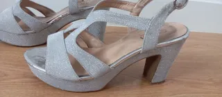 Sandalias ANA Plata Mujer Tacon.