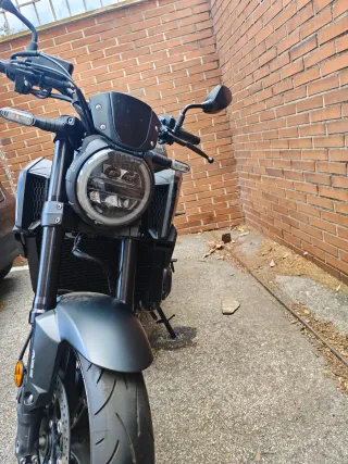 Honda CB 650R (2023) - Black Edition