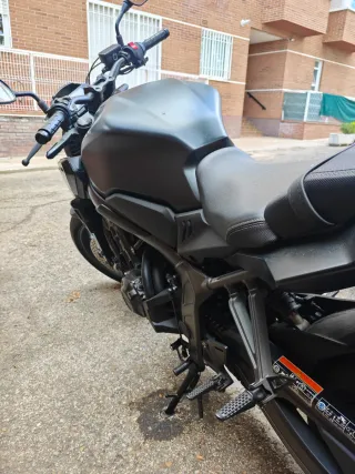 Honda CB 650R (2023) - Black Edition