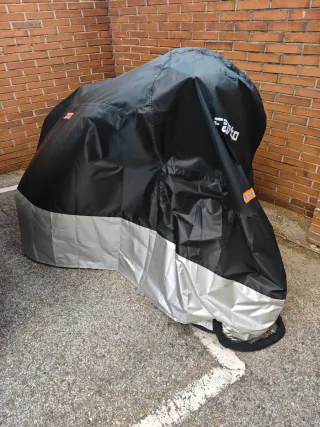 Honda CB 650R (2023) - Black Edition