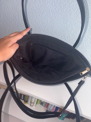 Bolso Negro y Dorado