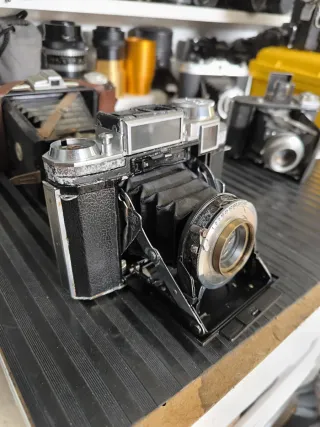 4 Cámaras Antiguas de Fuelle