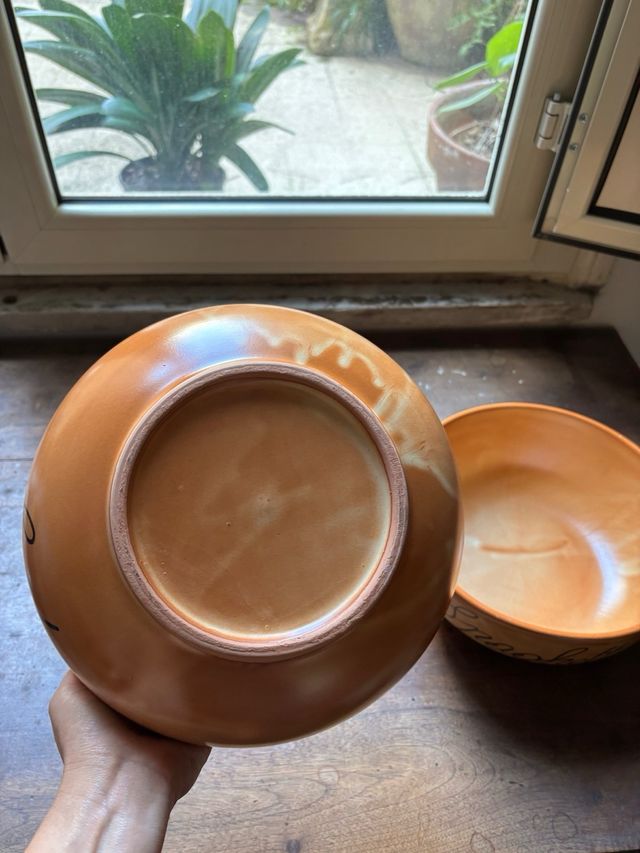 Piatto da portata in ceramica