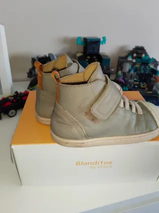 Botas Blanditos niño T.27 barefoot