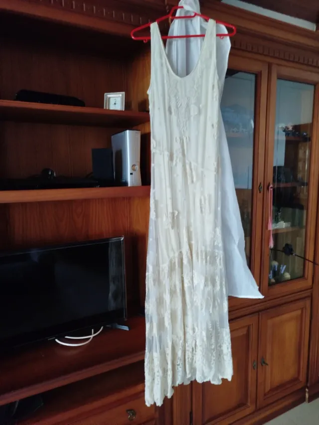 Vestido Zara encaje.