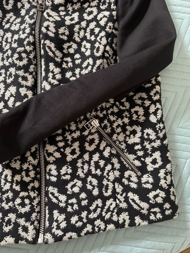 Chaqueta Mango Estampado Animal