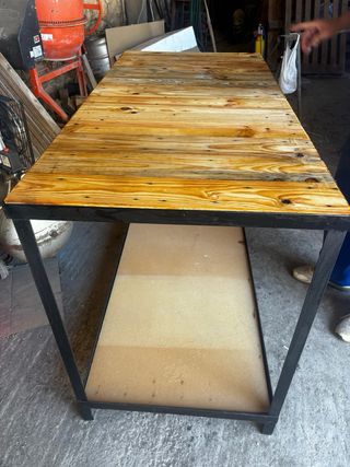 Mesa de trabajo a medida -