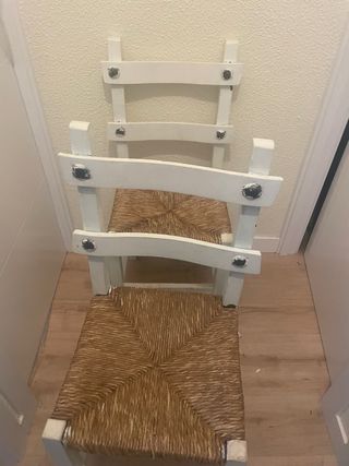 4 Sillas de Madera y Mimbre