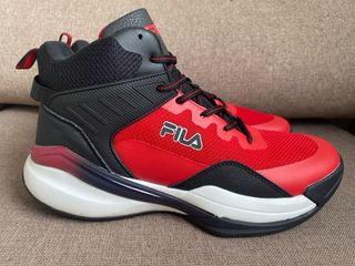 Zapatillas Baloncesto Fila Rojas y Negras