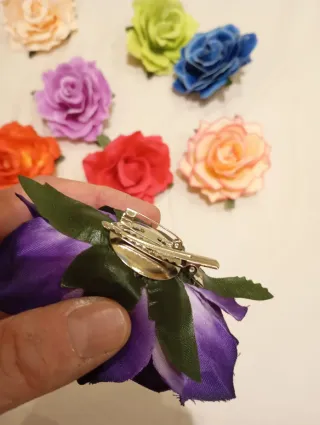 Flores artificiales de tela varios colores