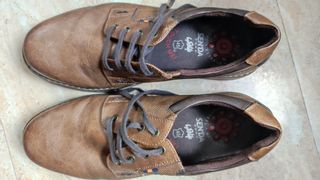 Zapatos marca Senda para hombre,  muy cómodos