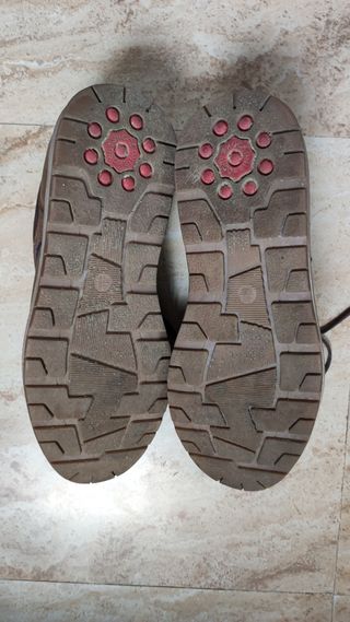 Zapatos marca Senda para hombre,  muy cómodos