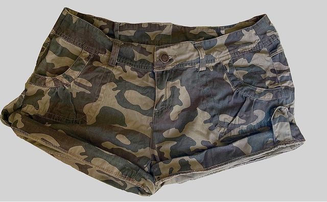 Shorts Cargo Y2K Camuflaje