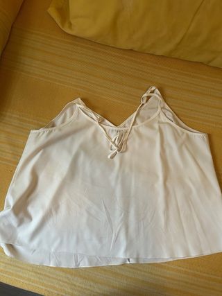 Camiseta tirantes blanca elegante sin estrenar