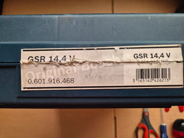 Caja herramientas Bosch y caja surtido