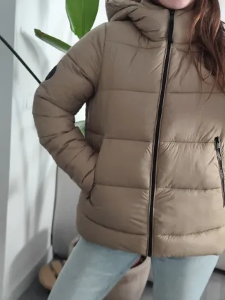 Abrigo acolchado Zara beige