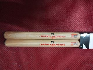 Baquetas Vic Firth American Classic 5A
