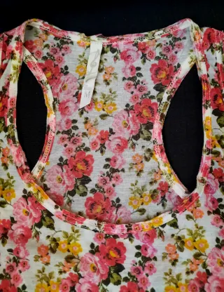Blusa floral primavera rosa y amarillo