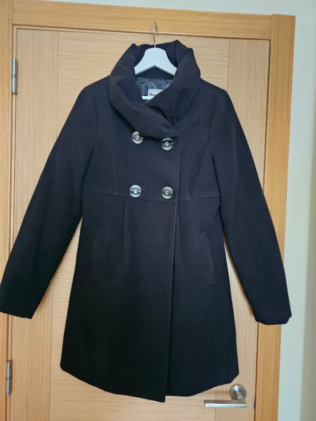 Abrigo de invierno negro