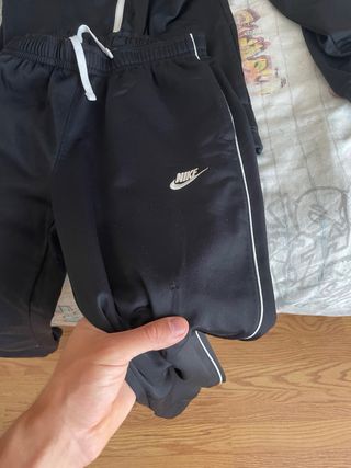 Conjunto chándal Nike negro