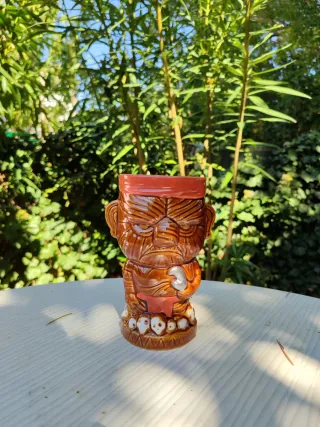 Tazza Tiki in Ceramica Marrone e Rossa