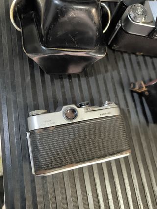 Lote 3 Cámaras Reflex Soviéticas Revue/Zenit