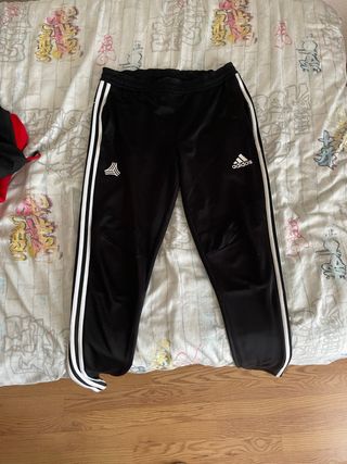 Pantalón chándal Adidas negro