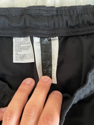 Pantalón chándal Adidas negro