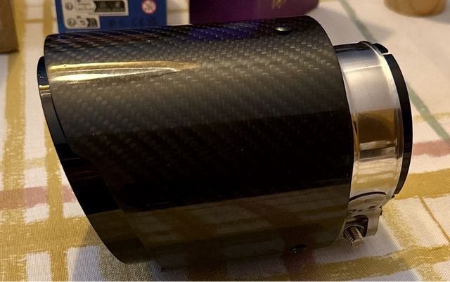 Punta Escape Fibra Carbono Universal