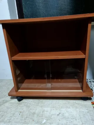 Mobile porta TV in legno e vetro
