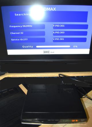 Receptor TDT multiformato con DVD Metronic