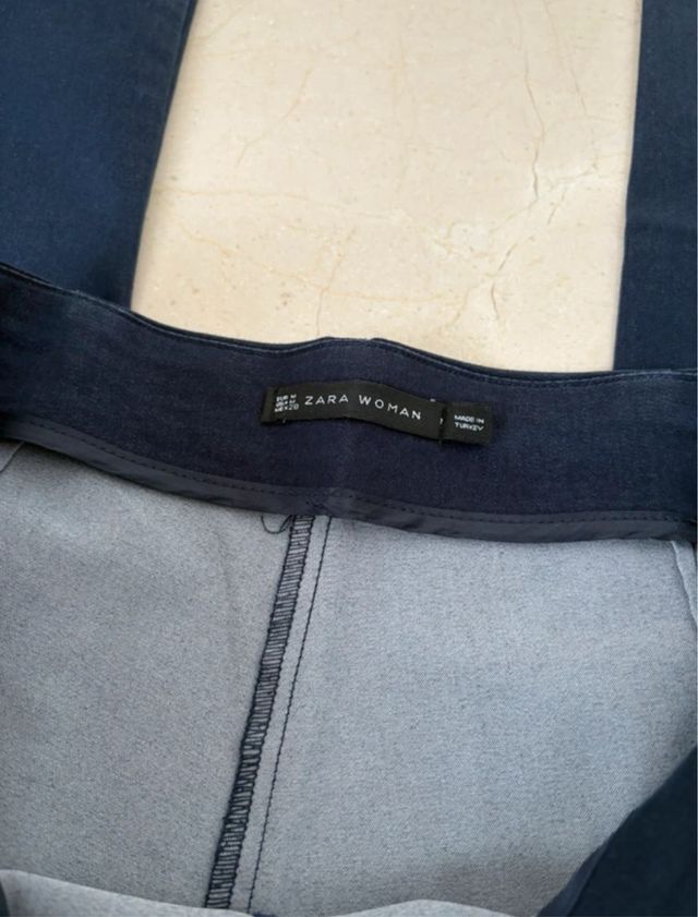 Pantalón azul mujer Zara