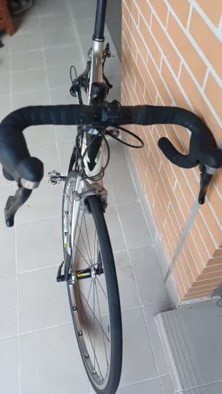 Bicicleta Carretera BH Prisma Carbono
