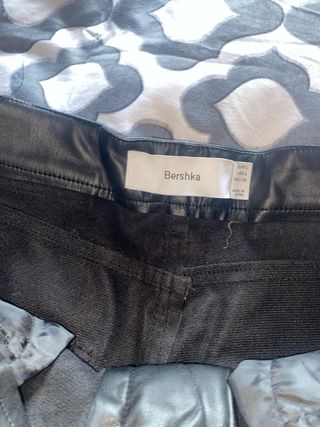 Pantalones de cuero mujer