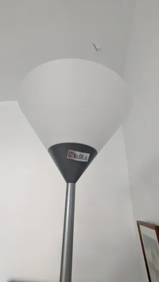Lámpara de pie