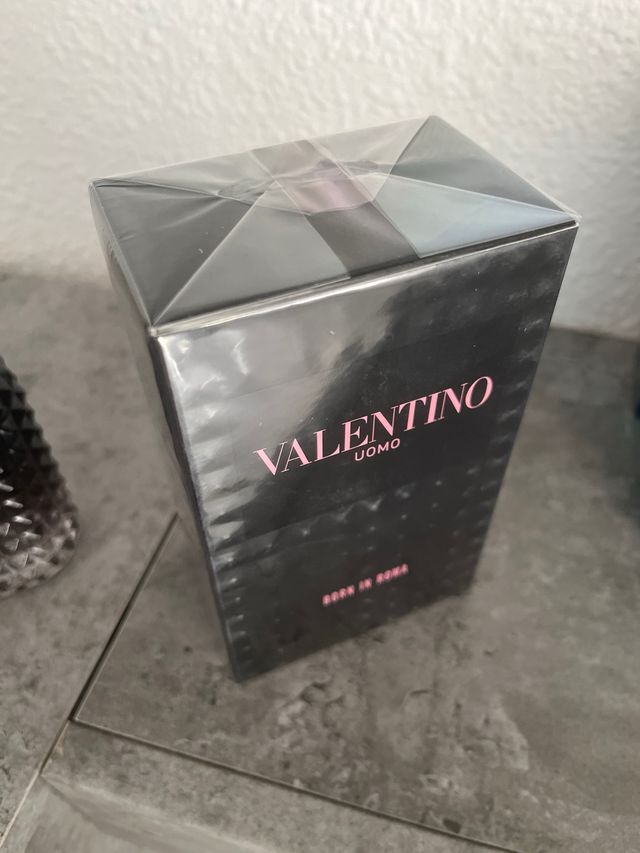 Perfume Valentino Negro y Rosa