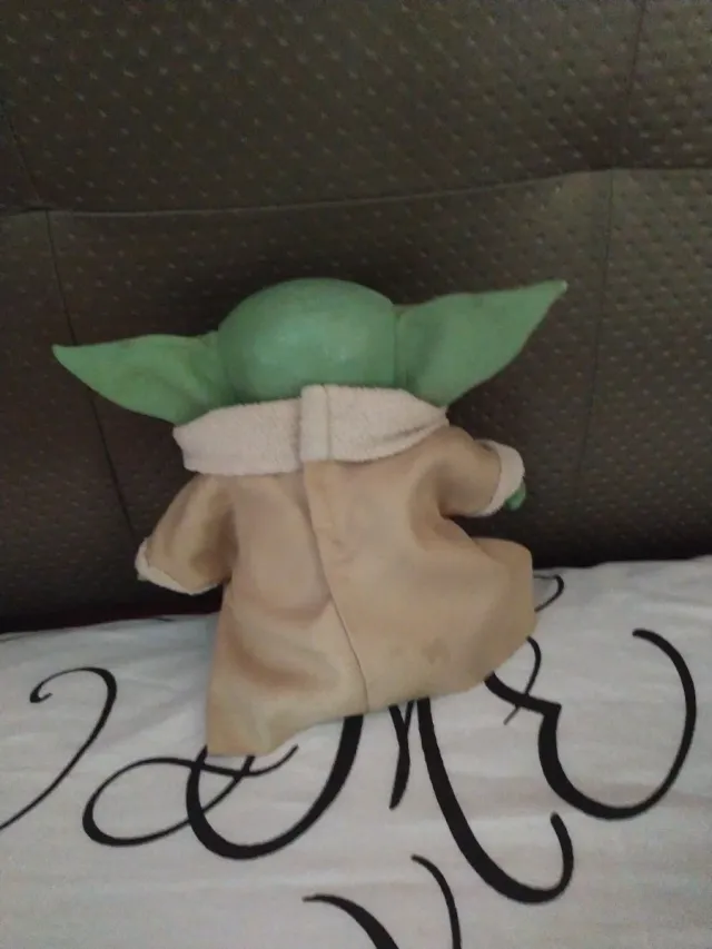 Peluche Baby Yoda