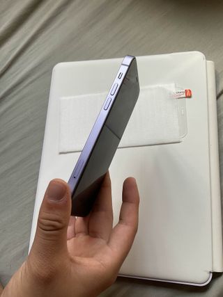 iPhone 12 Viola + Accessori