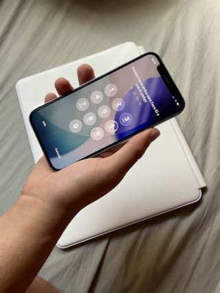 iPhone 12 Viola + Accessori