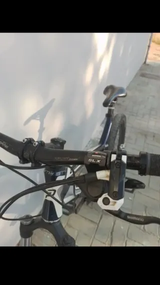 Bicicleta de Montaña Doble Suspensión