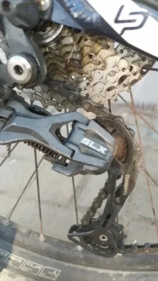 Bicicleta de Montaña Doble Suspensión