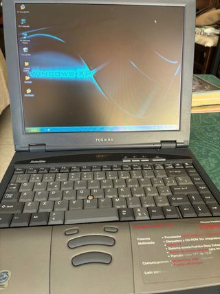 Portátil Toshiba Satellite Windows XP